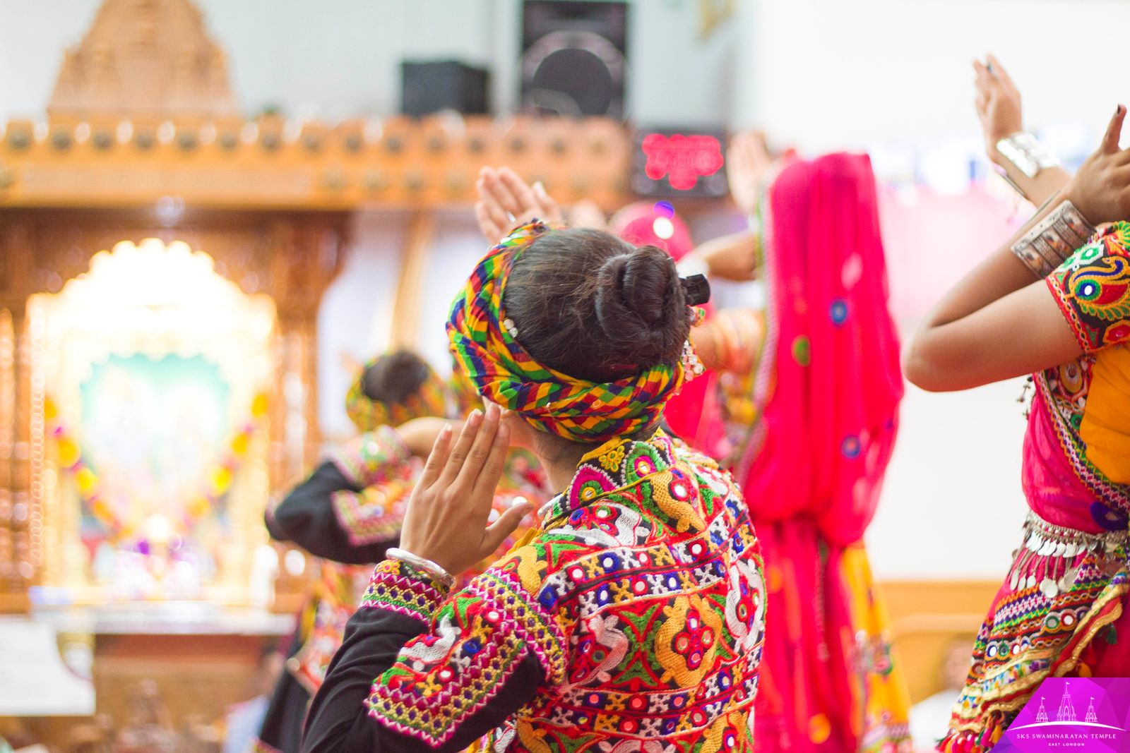 ©1987-2017 SKS Swaminarayan Temple East London
